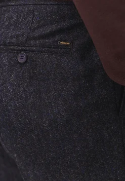 Chino van Moon Shetland wol