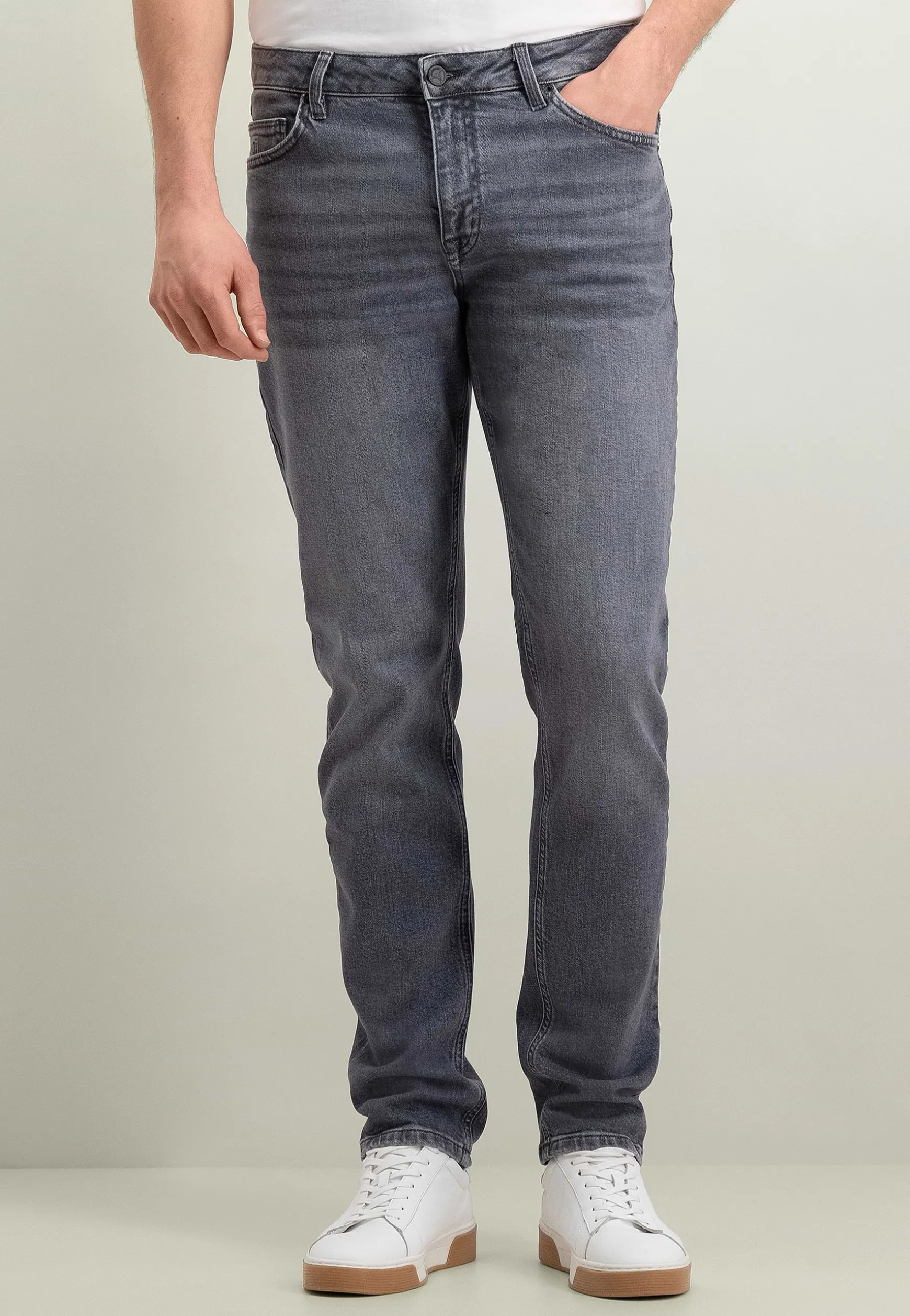 DRIVER tapered fit 5-pocket van stretchdenim
