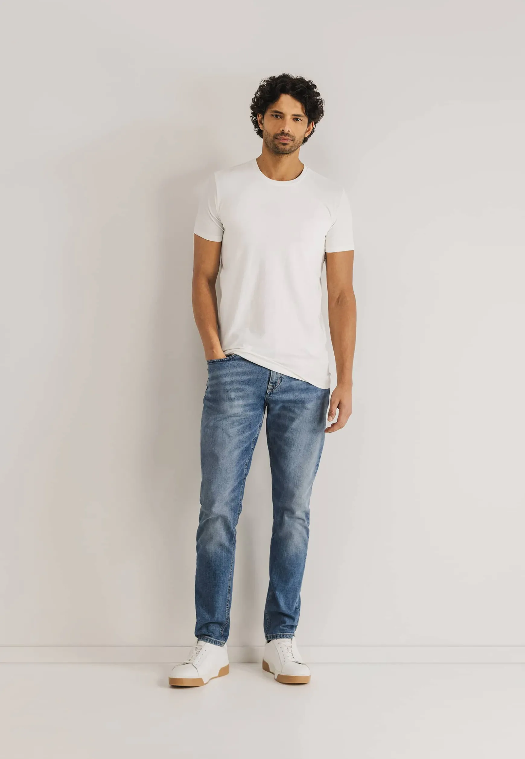 ESSENTIALS T-shirt extra lang