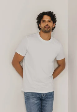ESSENTIALS T-shirt met ronde hals