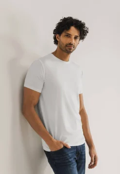 ESSENTIALS T-shirt van biologisch katoen