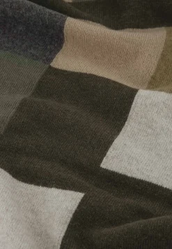 Gebreide sjaal met kleurvlakken