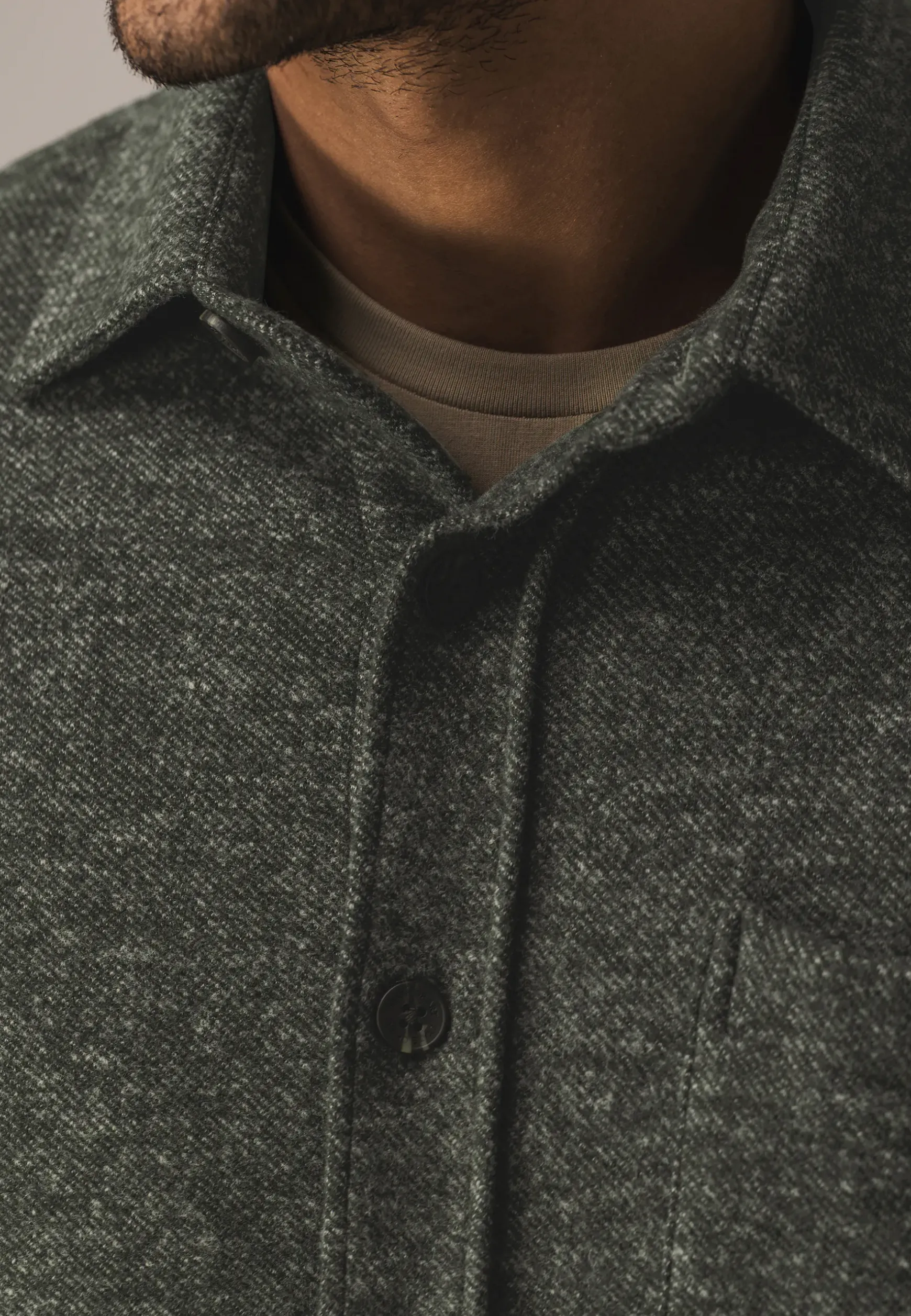 Gemêleerd overshirt met visgraatstructuur