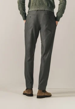 Gemêleerde chino in stretchstof