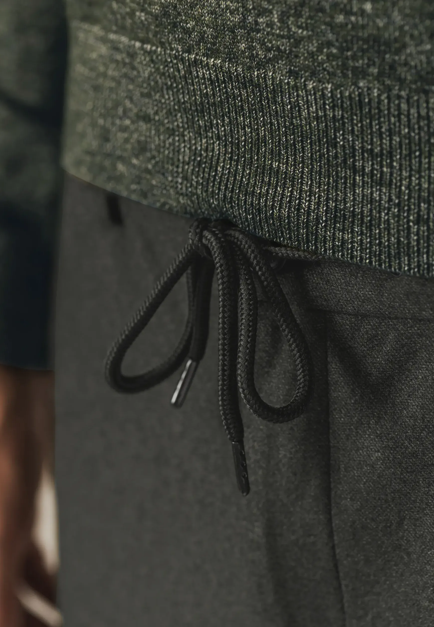 Gemêleerde chino in stretchstof