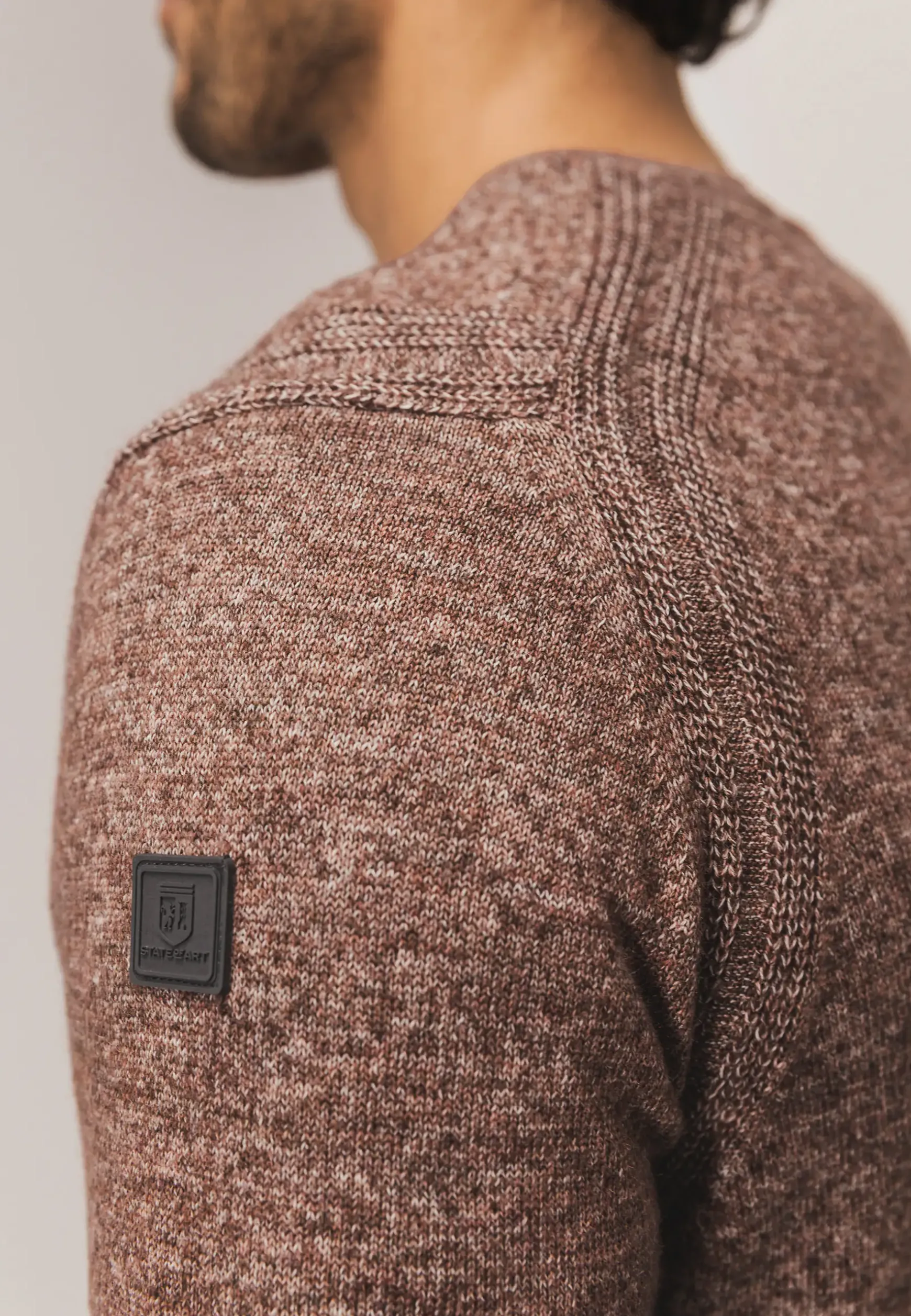 Gemêleerde trui met ribdetails