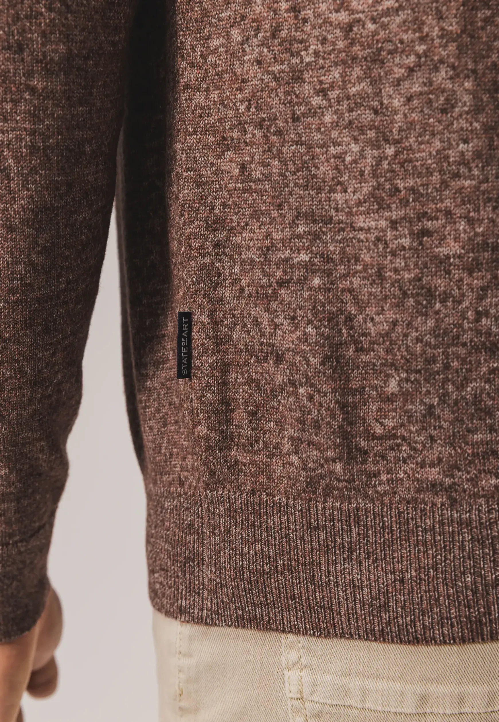 Gemêleerde trui met ribdetails