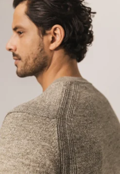 Gemêleerde trui met ribdetails