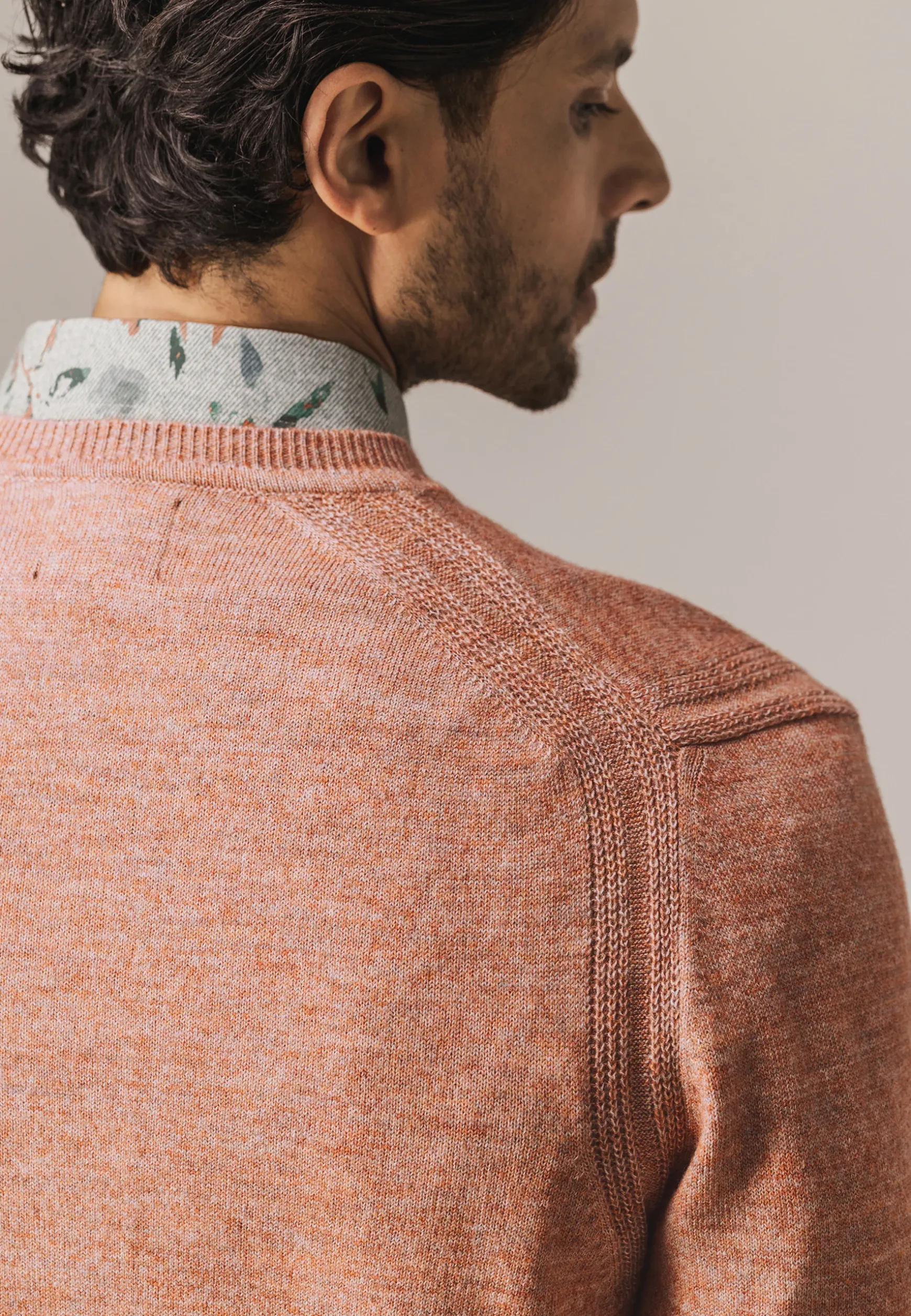 Gemêleerde trui met ribdetails