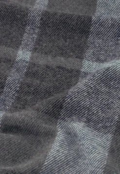 Geruite sjaal van een wolblend
