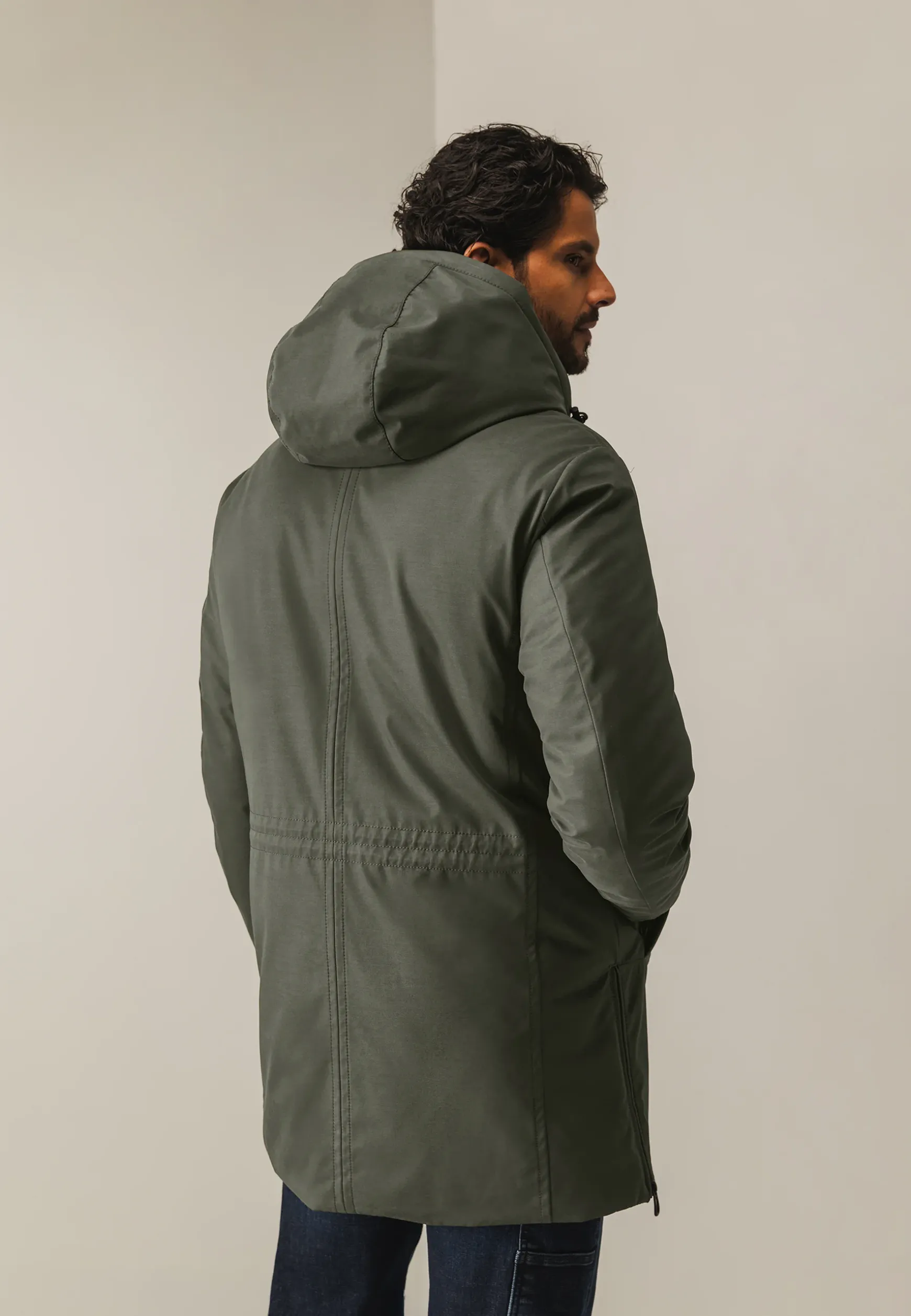 Gewatteerde parka met capuchon