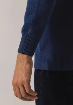 Lamswollen trui met zadelmouwen
