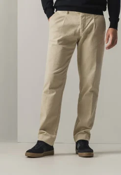 NAVIGATOR chino in stretchstof met bandplooien
