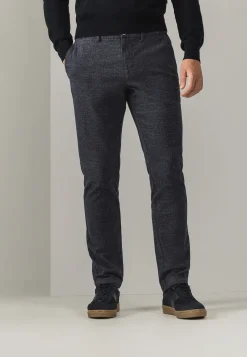 NAVIGATOR geruite chino in stretchstof