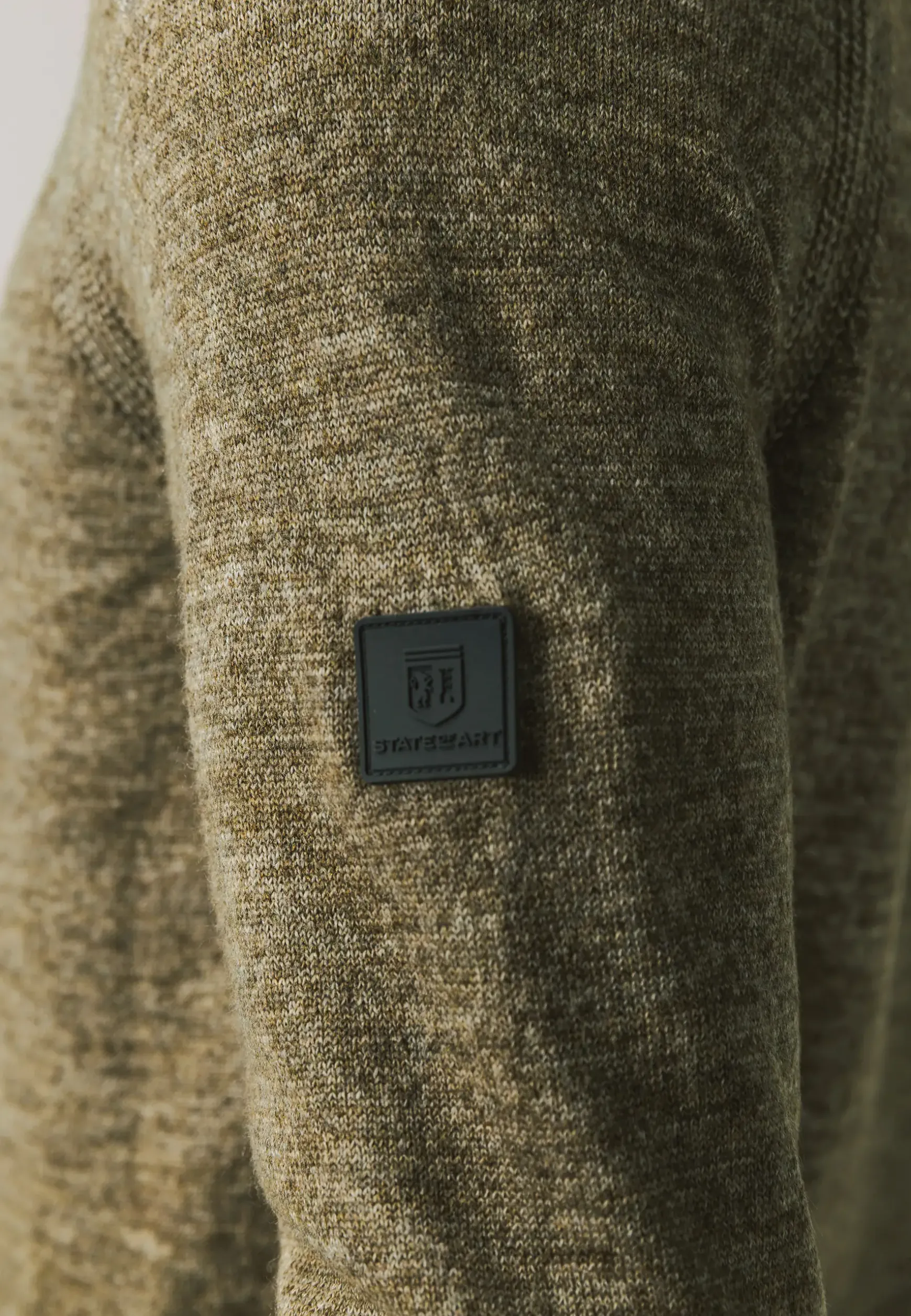 Trui met raglanmouwen