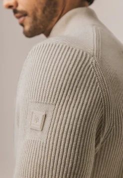 Vest met structuurpatroon